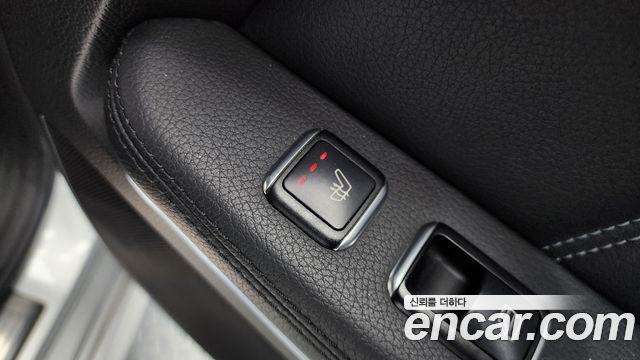 Mercedes-Benz E-Class 2014 — photo 19