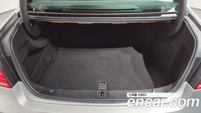 Mercedes-Benz E-Class 2014 — photo 20