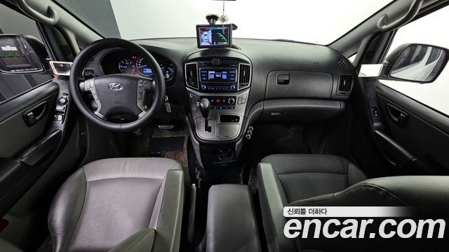 Hyundai Starex 2017 — photo 7