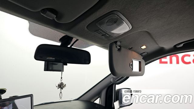 Hyundai Starex 2017 — photo 18