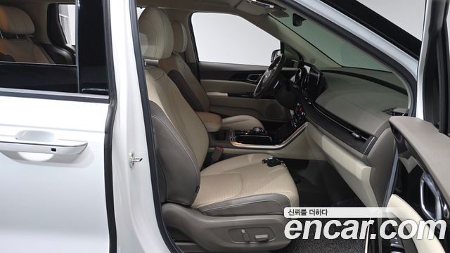 Kia Canival 2021 — photo 10