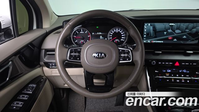 Kia Canival 2021 — photo 13