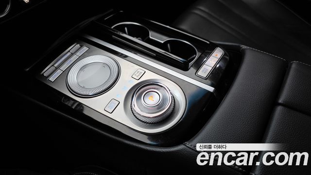 Genesis G80 2022 — photo 9