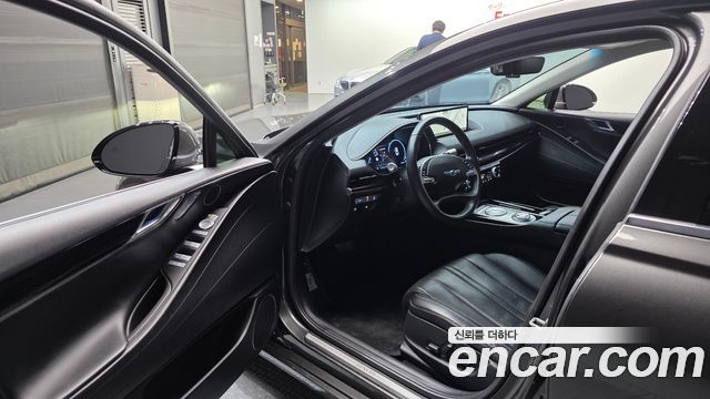 Genesis G80 2022 — photo 10