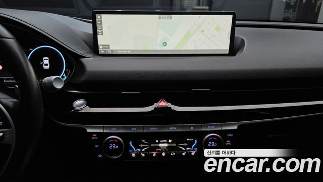 Genesis G80 2022 — photo 18