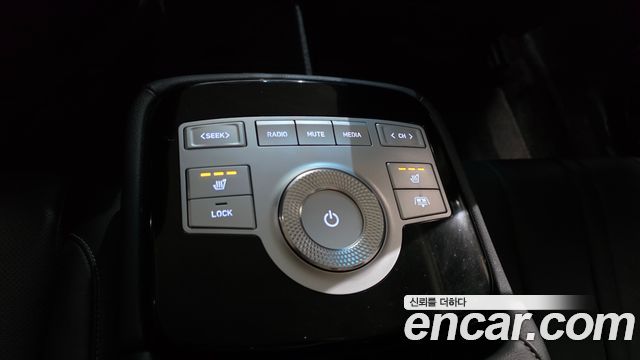 Genesis G80 2022 — photo 19