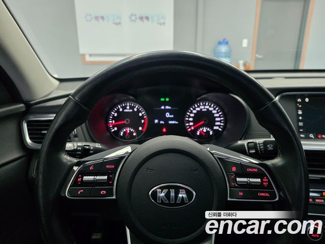 Kia K5 2019 — photo 9