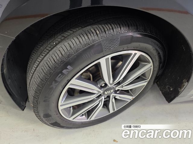 Kia K5 2019 — photo 18