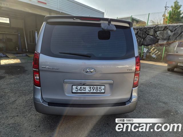 Hyundai Starex 2019 — photo 2