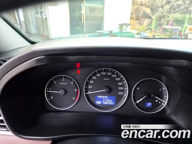 Hyundai Starex 2019 — photo 14