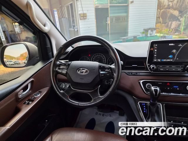 Hyundai Starex 2019 — photo 18