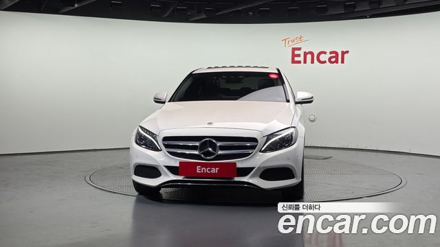 Mercedes-Benz C-Class 2018 — photo 3