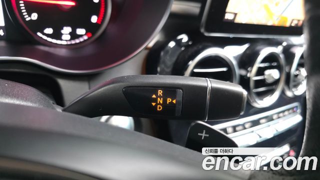 Mercedes-Benz C-Class 2018 — photo 9