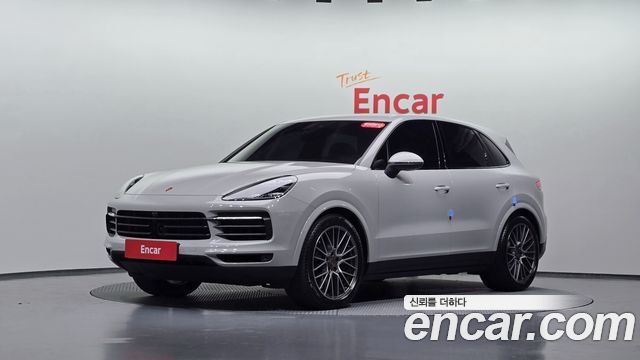 Porsche Cayenne 2022 — photo 21