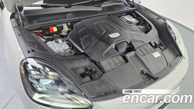 Porsche Cayenne 2022 — photo 6