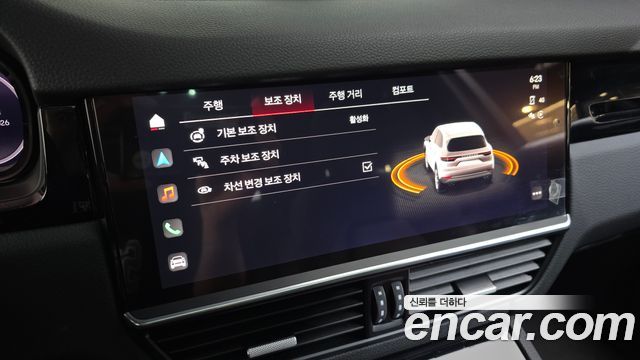 Porsche Cayenne 2022 — photo 16