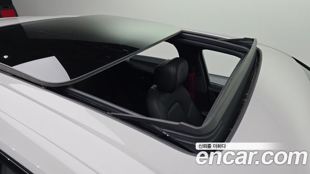 Porsche Cayenne 2022 — photo 17