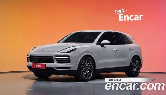Porsche Cayenne 2022 — photo 1