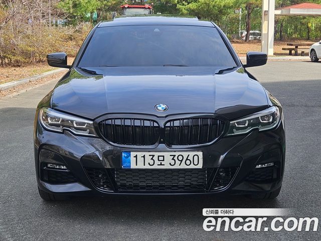 BMW 3-Series 2022 — photo 1