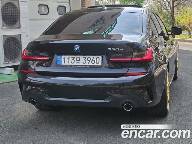 BMW 3-Series 2022 — photo 6