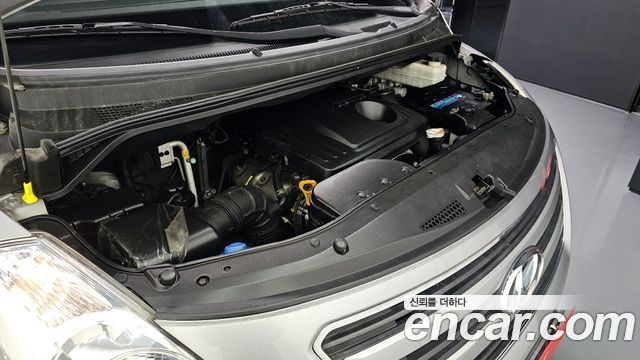 Hyundai Starex 2017 — photo 6