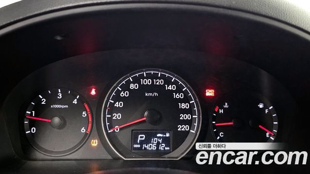 Hyundai Starex 2017 — photo 8