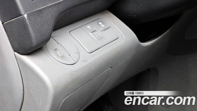 Hyundai Starex 2017 — photo 15