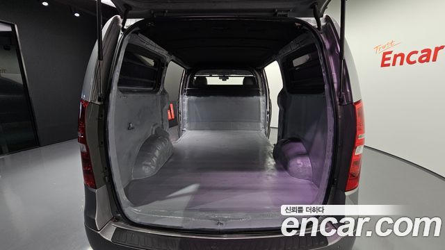 Hyundai Starex 2017 — photo 20