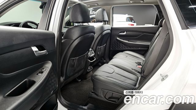 Hyundai Santafe 2020 — photo 11
