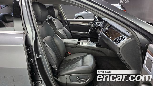 Genesis G80 2018 — photo 10