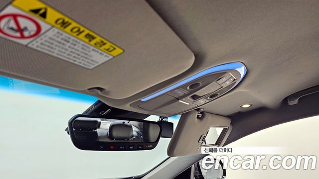 Genesis G80 2018 — photo 18