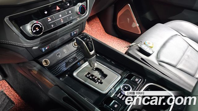 KG Mobility Rexton 2018 — photo 9