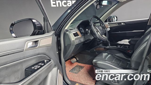 KG Mobility Rexton 2018 — photo 11
