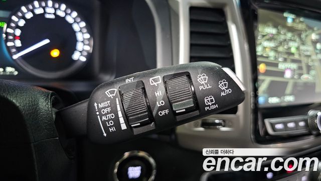 KG Mobility Rexton 2018 — photo 14