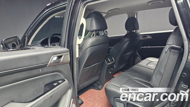 KG Mobility Rexton 2018 — photo 17