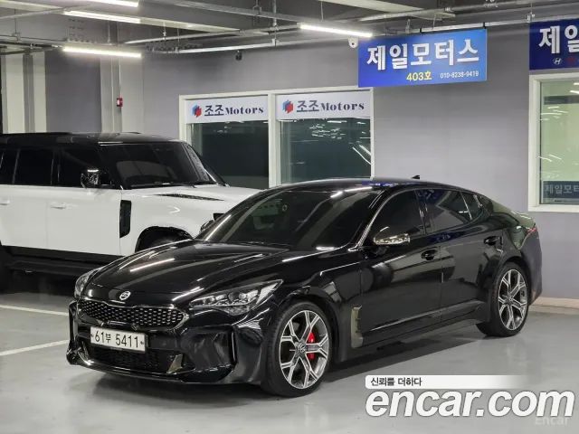 Kia Stinger 2018 — photo 1
