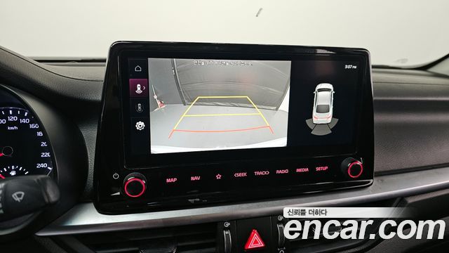 Kia K3 2022 — photo 16