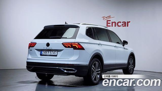 Volkswagen Tiguan 2023 — photo 2