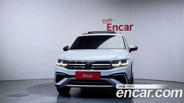 Volkswagen Tiguan 2023 — photo 3