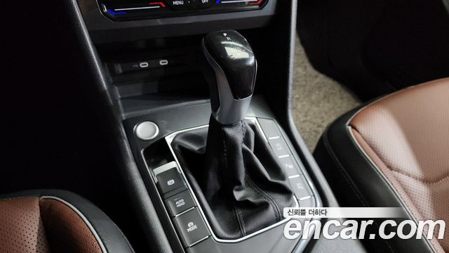 Volkswagen Tiguan 2023 — photo 12