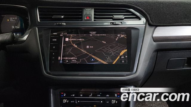 Volkswagen Tiguan 2023 — photo 19