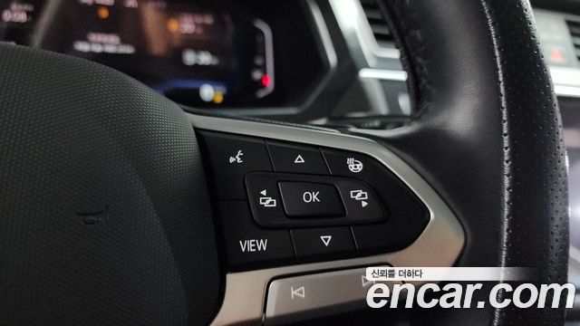 Volkswagen Tiguan 2023 — photo 24