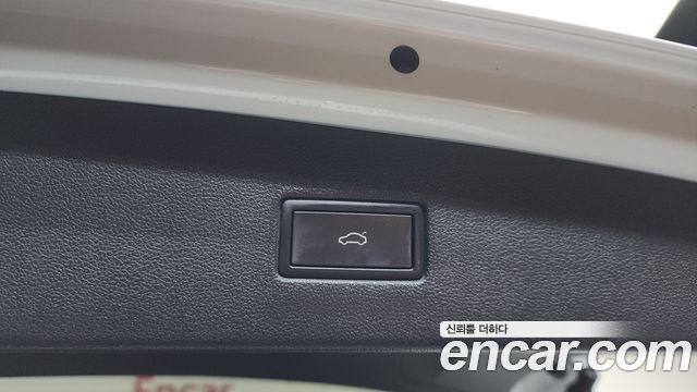 Volkswagen Tiguan 2023 — photo 26