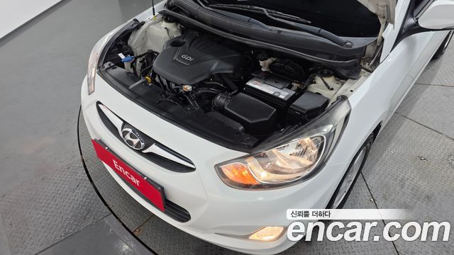Hyundai Accent 2012 — photo 6
