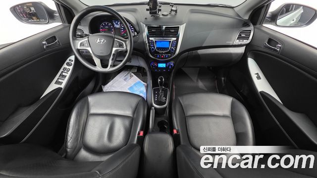 Hyundai Accent 2012 — photo 7