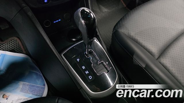 Hyundai Accent 2012 — photo 9