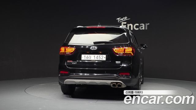 Kia Sorento 2018 — photo 4