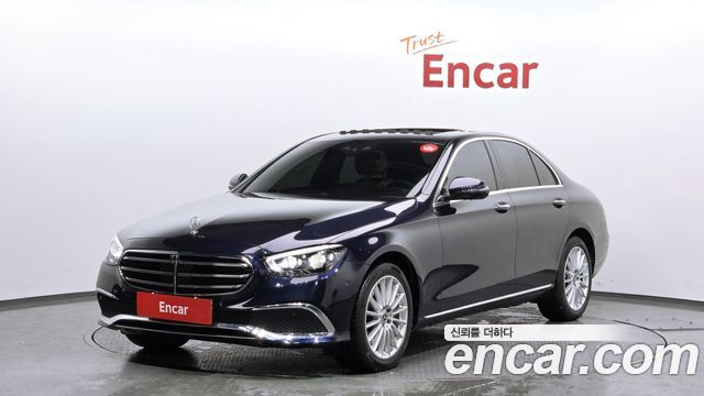Mercedes-Benz E-Class 2022 — photo 1
