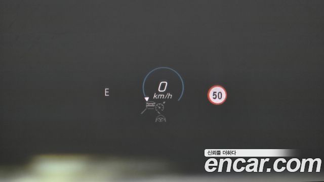 Mercedes-Benz E-Class 2022 — photo 17