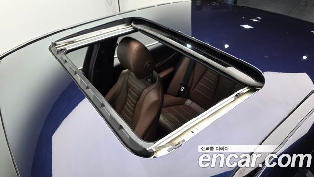 Mercedes-Benz E-Class 2022 — photo 19